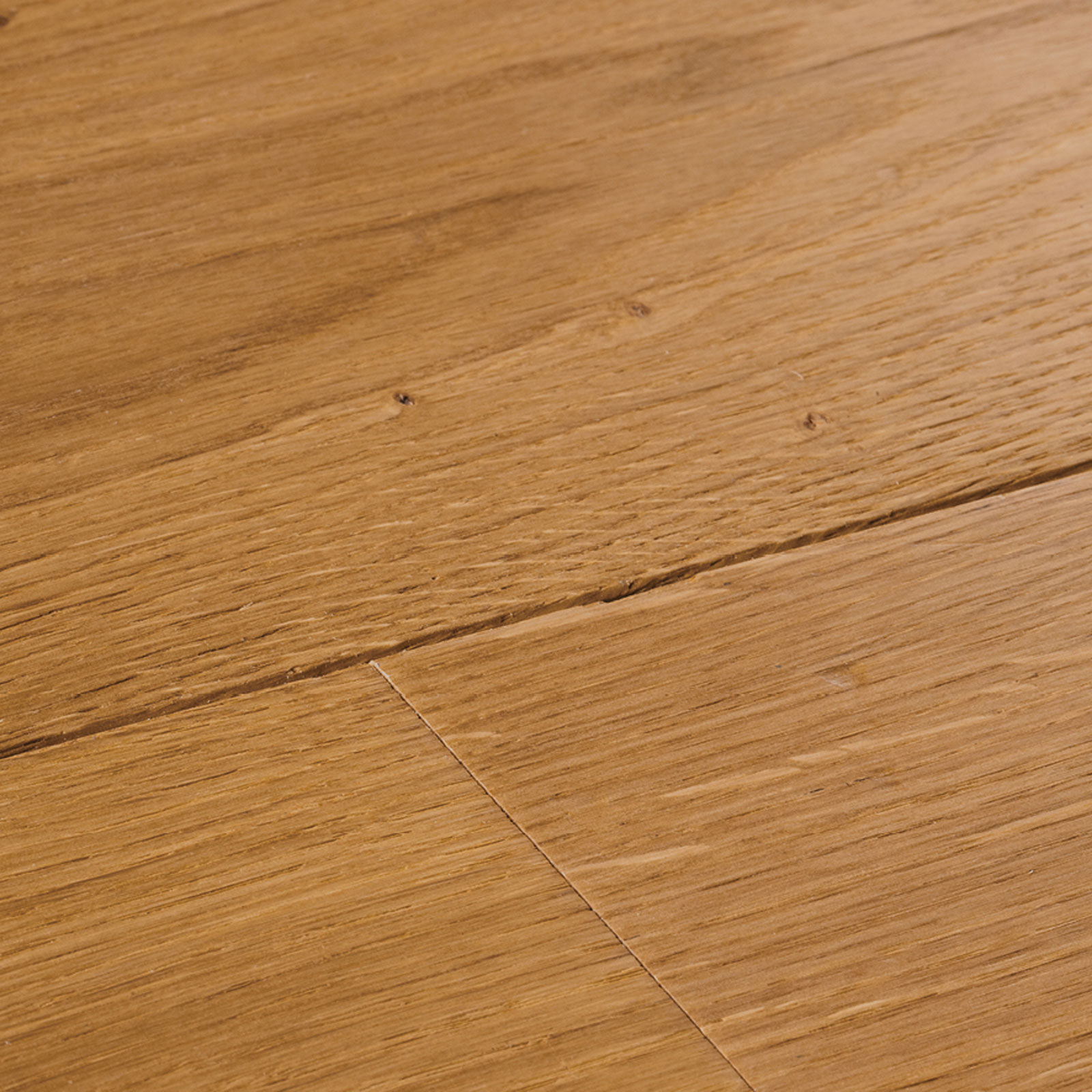 Chepstow Distressed Natural Oak Woodpecker Flooring